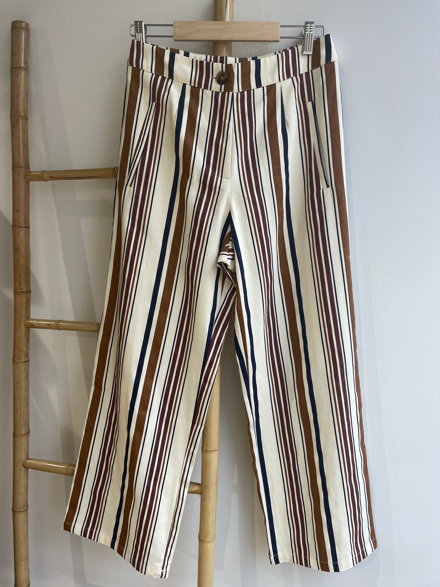 pantalon à rayures
