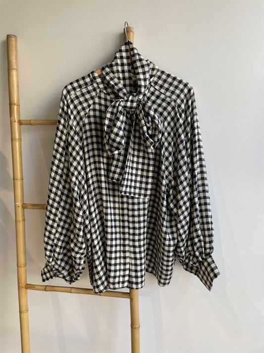 Blouse lavallière