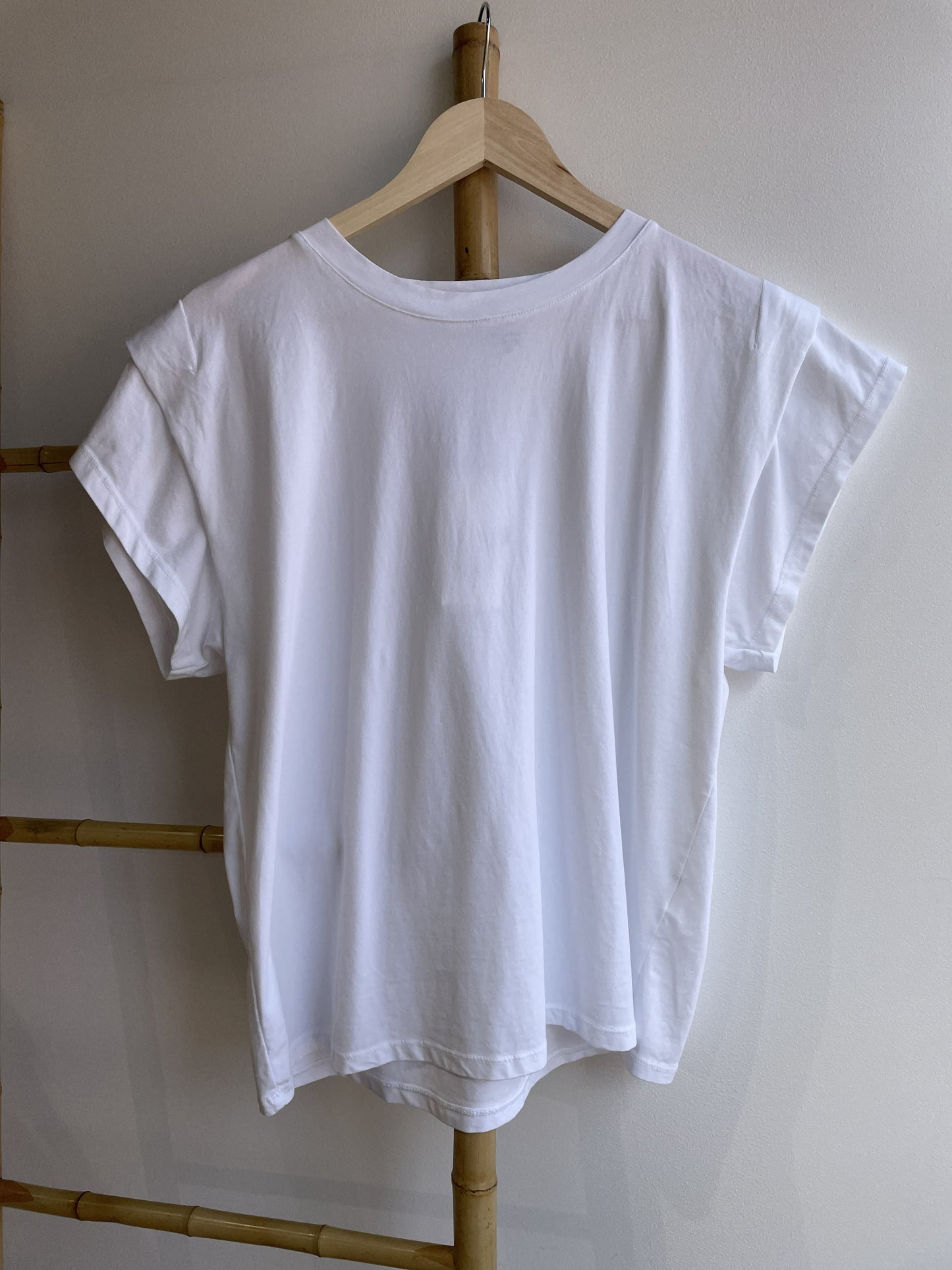 T-shirt effet épaulettes