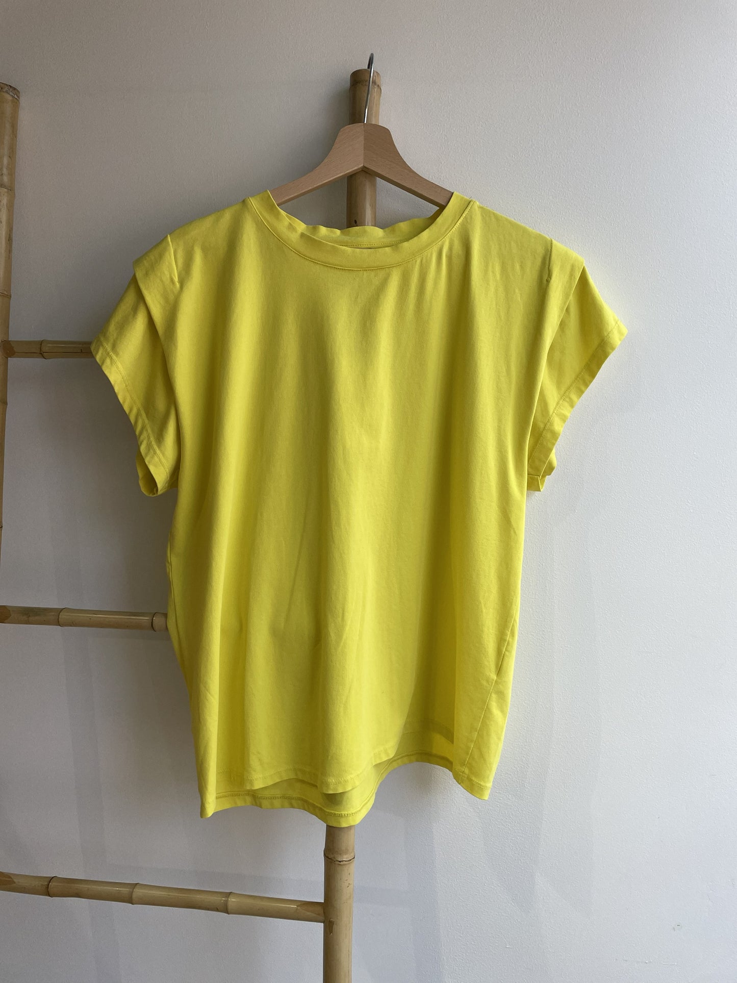 T-shirt effet épaulettes