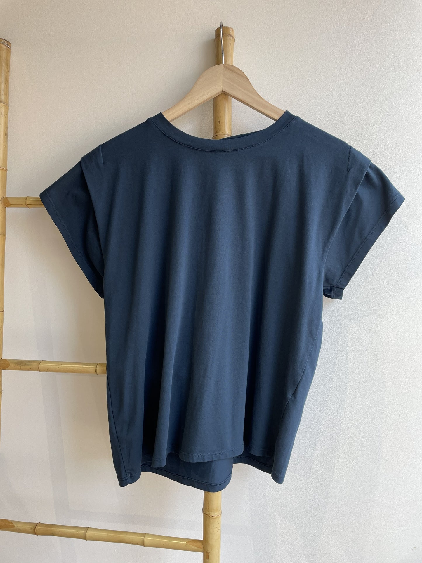 T-shirt effet épaulettes
