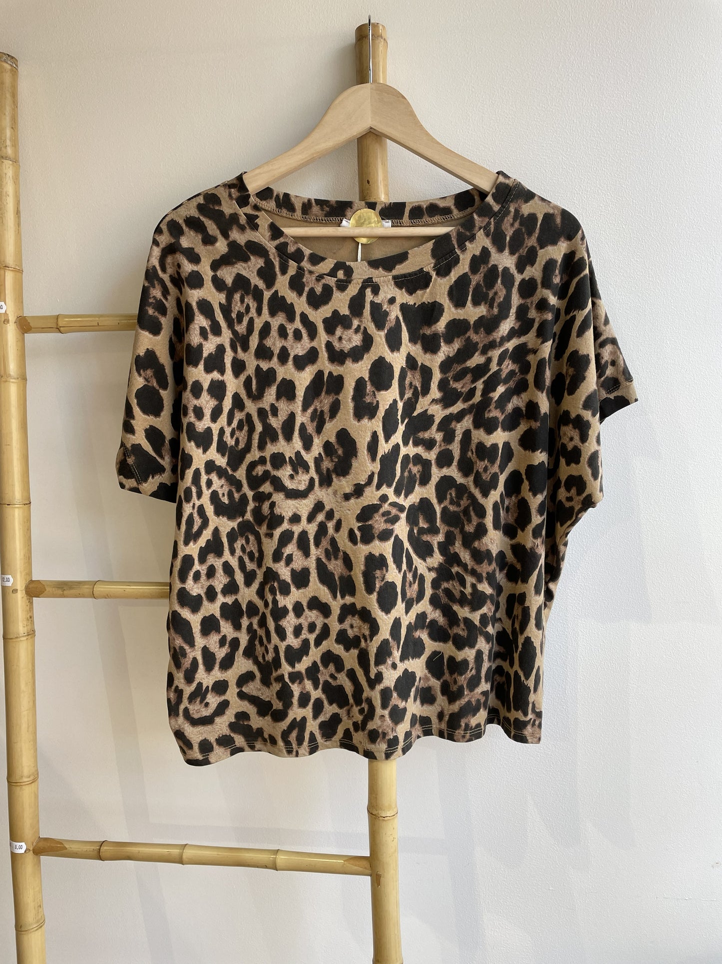t-shirt loose