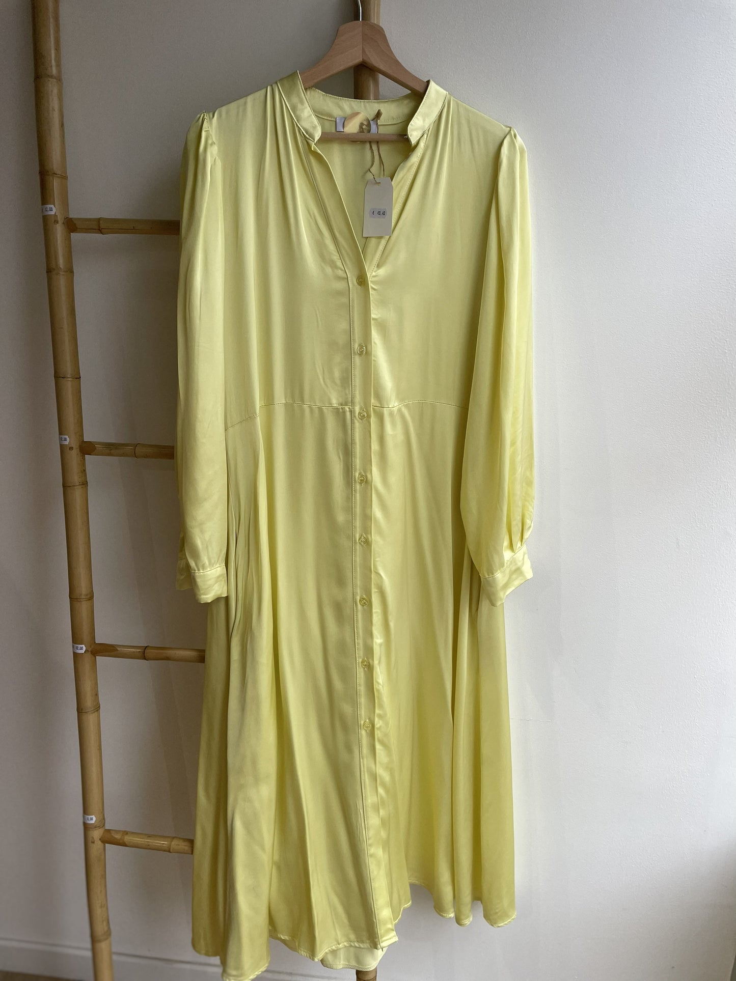 Robe chemise en satin